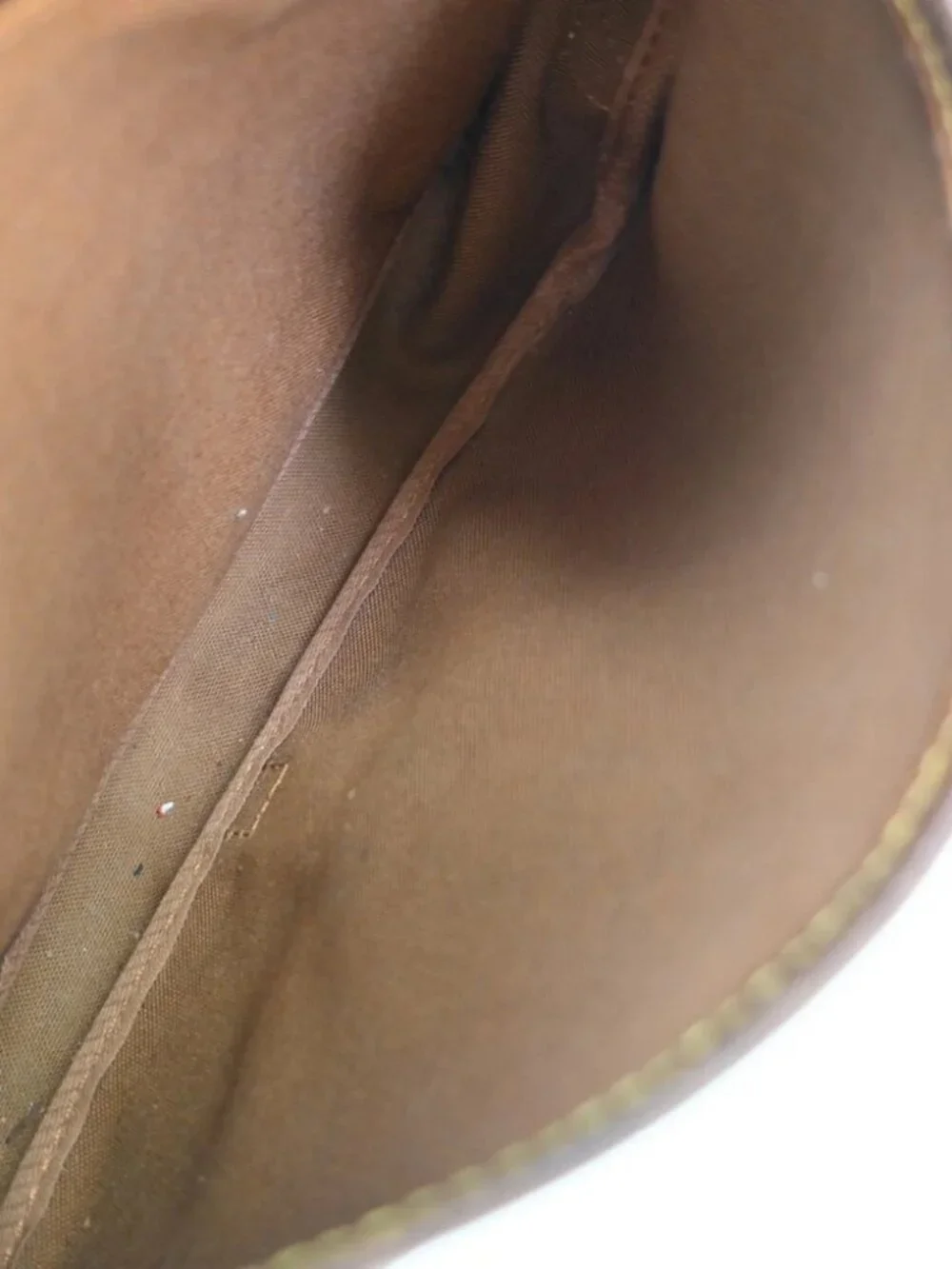 LOUIS VUITTON MONOGRAM SAUMUR 30 MESSENGER BAG